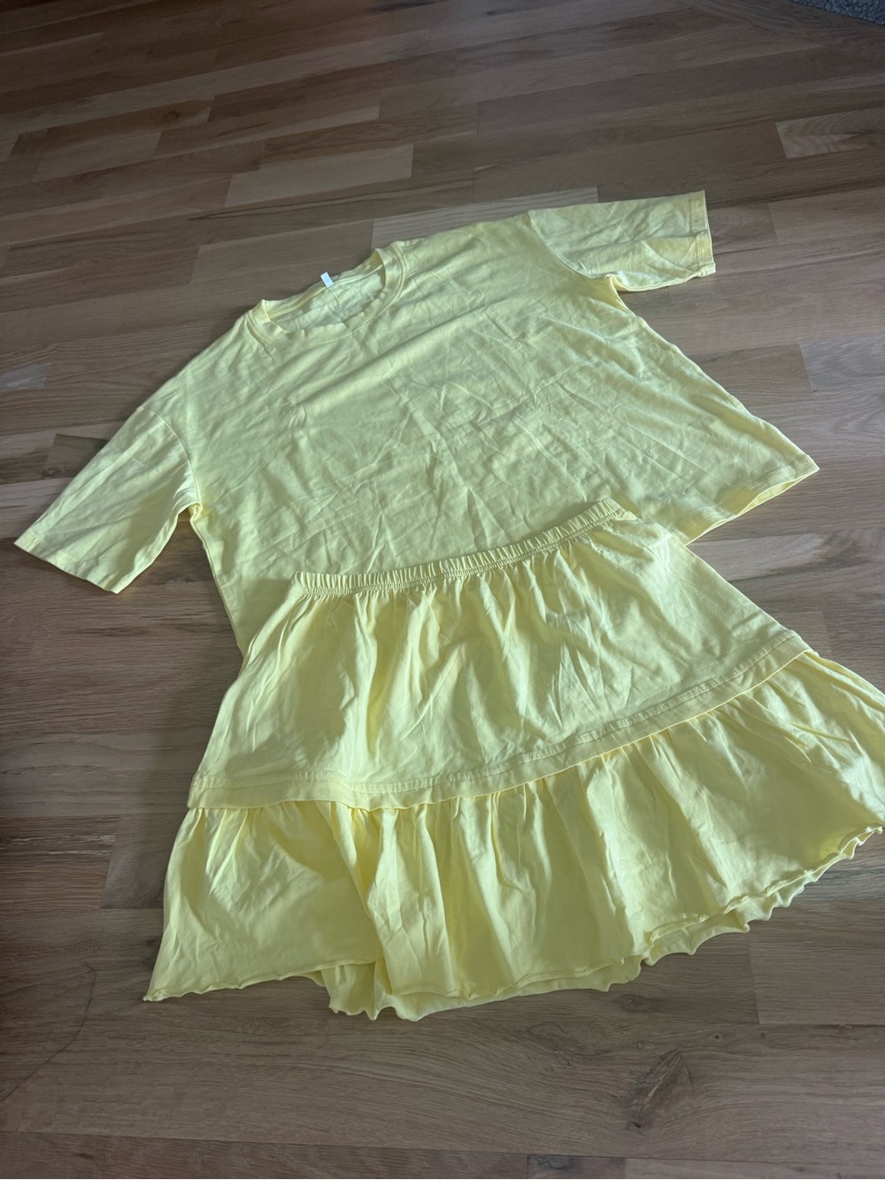 Butter Yellow Two-Piece Skirt Set Medium - Picture 3 of 7